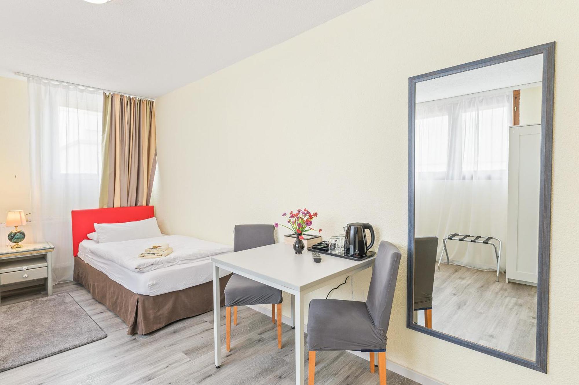 Businesshotel Lemon Suites Self Check-In Messe Airport Mit Kueche - Monteure Willkommen Neuhausen auf den Fildern الغرفة الصورة